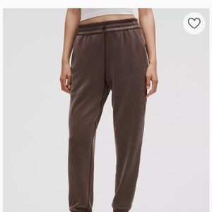 Lululemon Brushed Softstreme High-Rise Jogger in Espresso